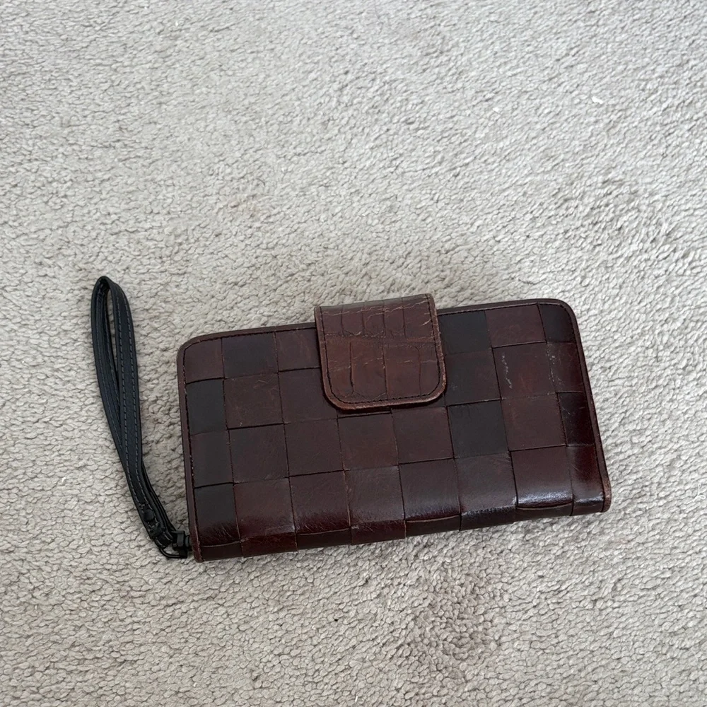 Brighton Vintage Brown Woven Leather Wristlet - Picture 2 of 14